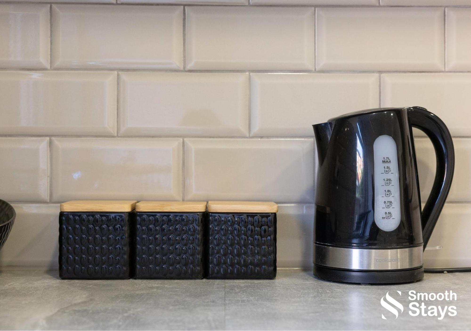 One Bedroom Apartment At Smooth Stays Short Lets & Serviced Accommodation Preston With Parking Near Train Station Kültér fotó