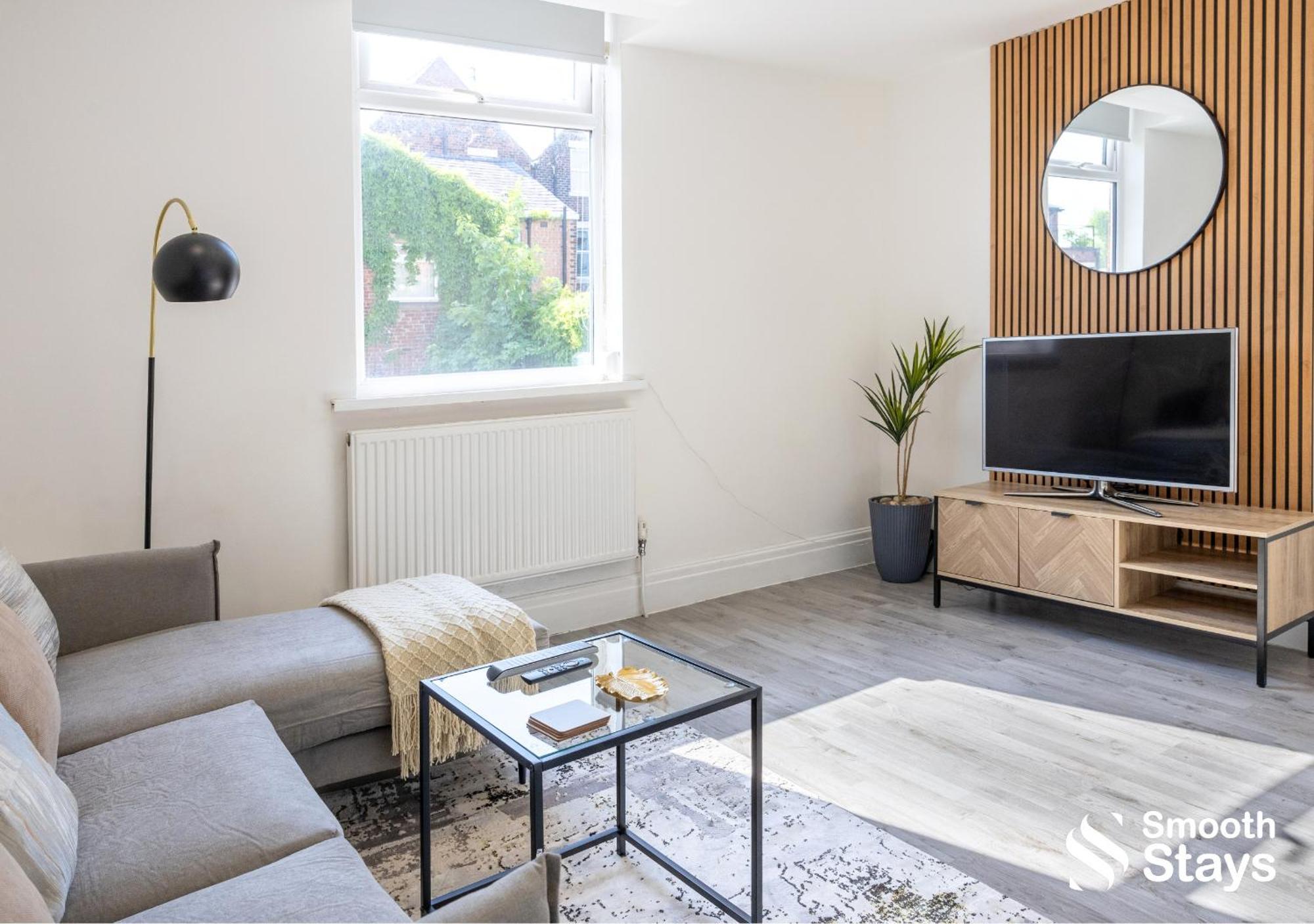 One Bedroom Apartment At Smooth Stays Short Lets & Serviced Accommodation Preston With Parking Near Train Station Kültér fotó
